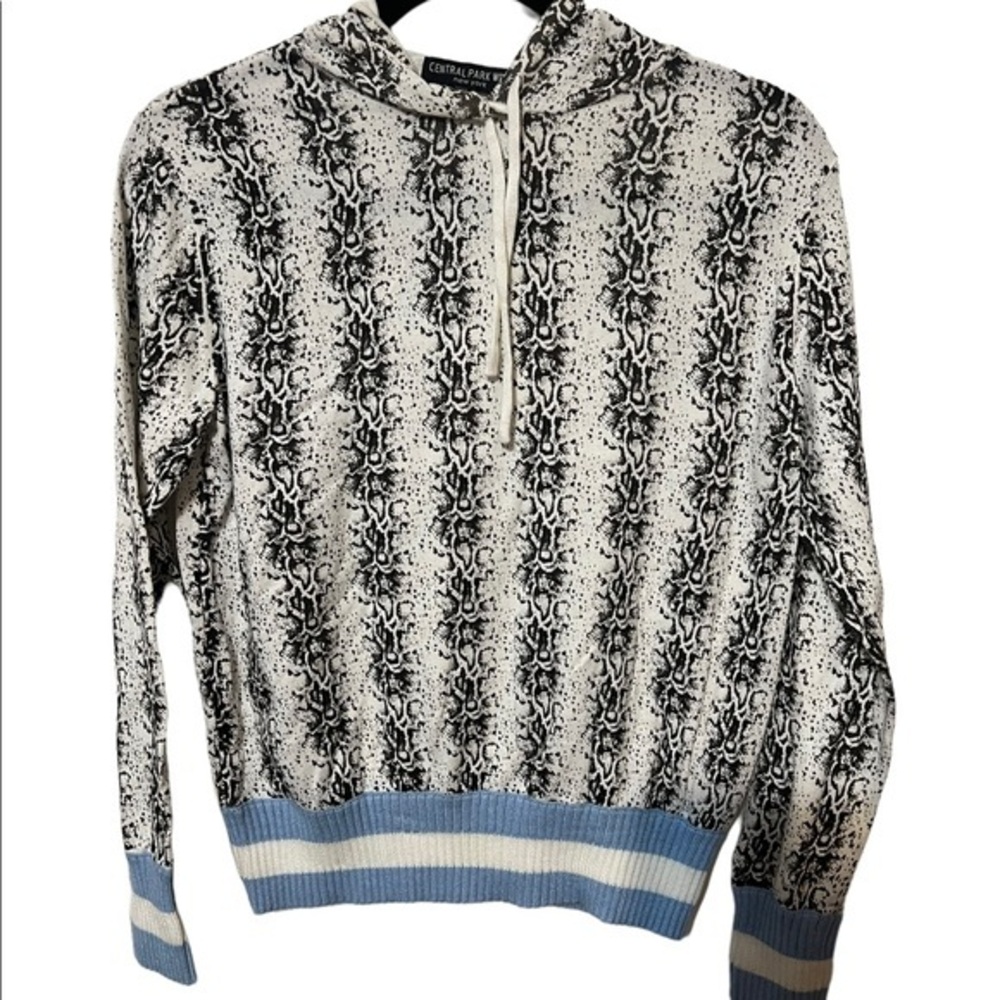 Central Park West New York Long Sleeve Hooded Sweater Size Small